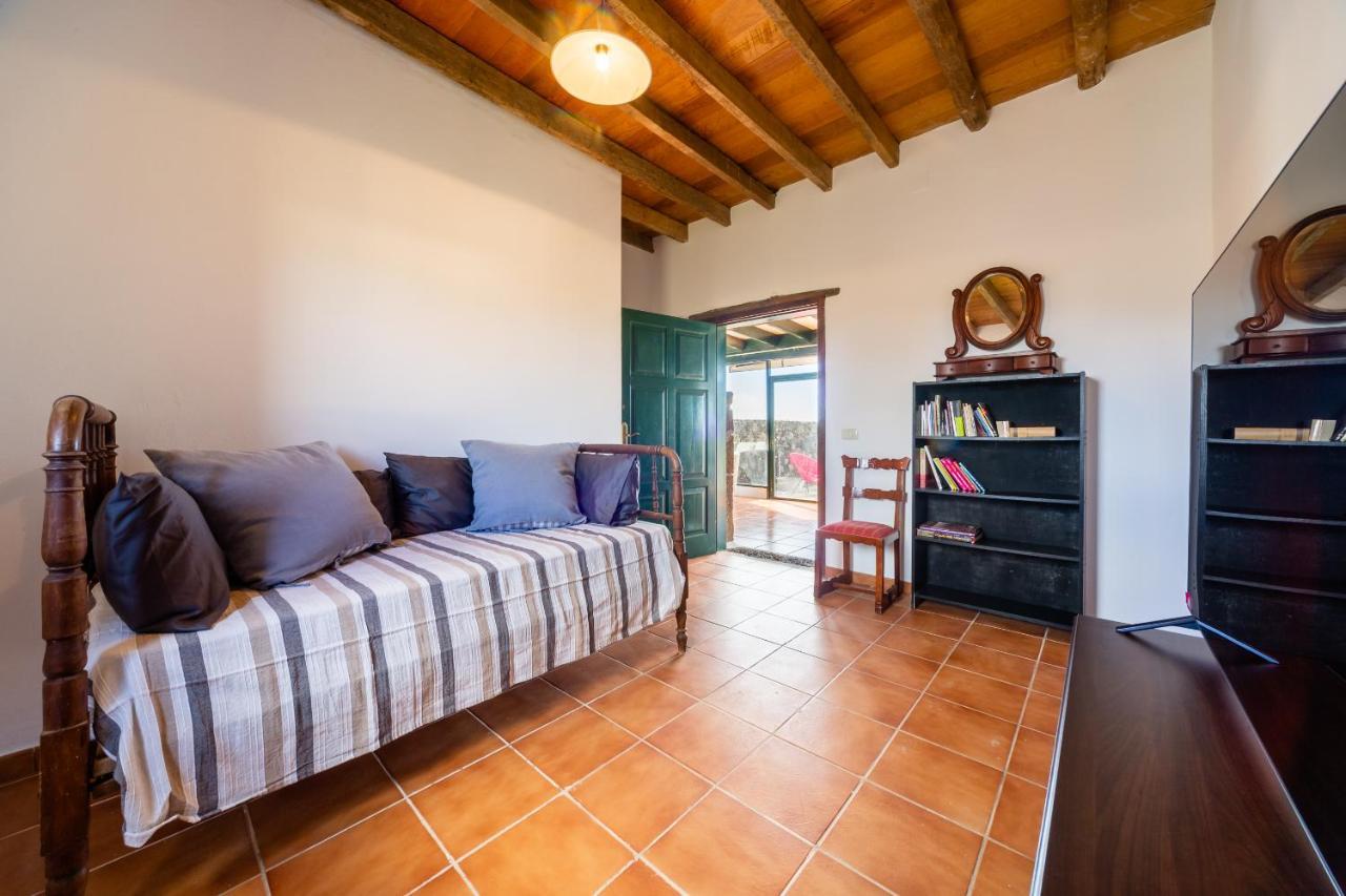 ティアス Casa "Entre Vinedos" En Masdacheヴィラ エクステリア 写真